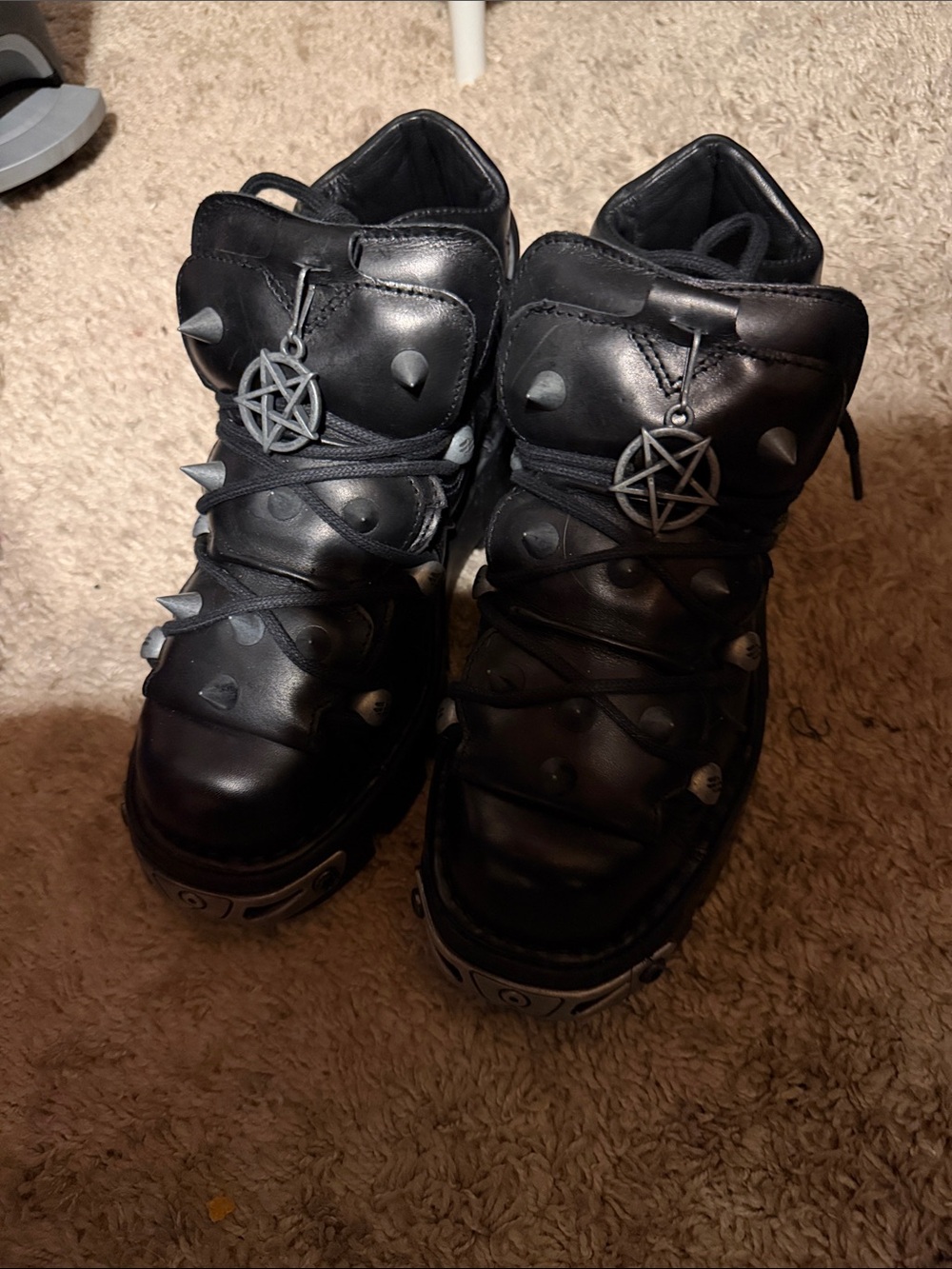 spiked leather new rocks 110-s1